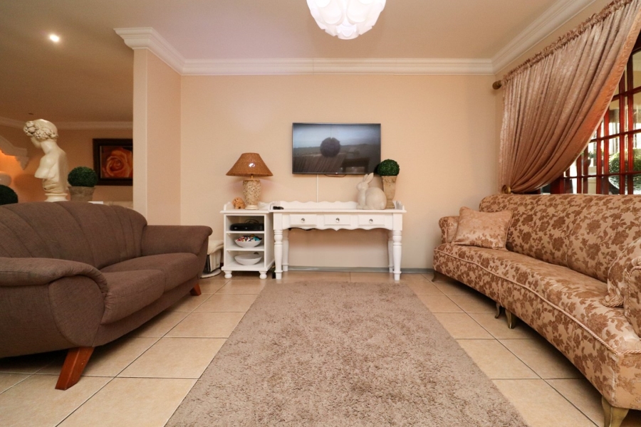 3 Bedroom Property for Sale in Wilkoppies North West